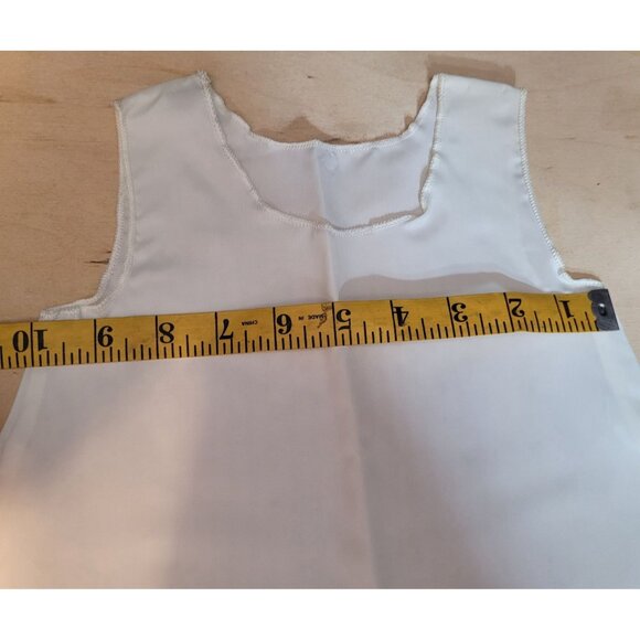 Vintage Baby Christening Baptism Clothes Lot 8 Pcs Plus Gift Box 60s 70s Retro - Picture 3 of 16